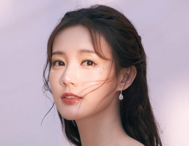 香蜜2|《香蜜2》强势归来，原班人马大换血，当看到女主：哪儿都有她！