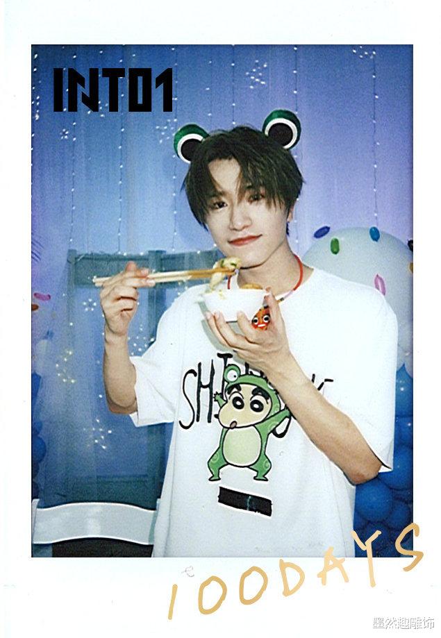 米卡|INTO1成团100天照片，周柯宇清冷，米卡造型独特，看到刘宇：爱了