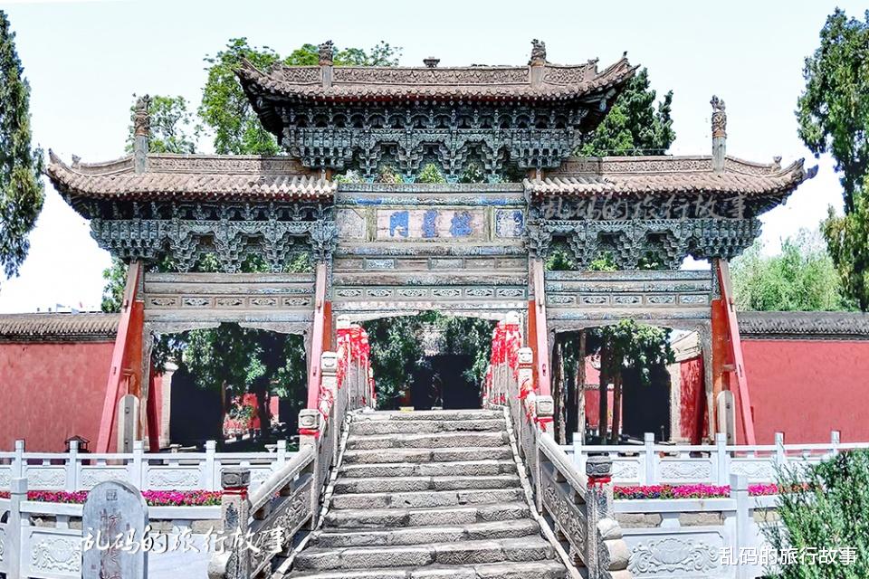 乱码的旅行故事 中国第三大文庙 有世界上现存最早的泥活字印本 44块匾额实属罕见