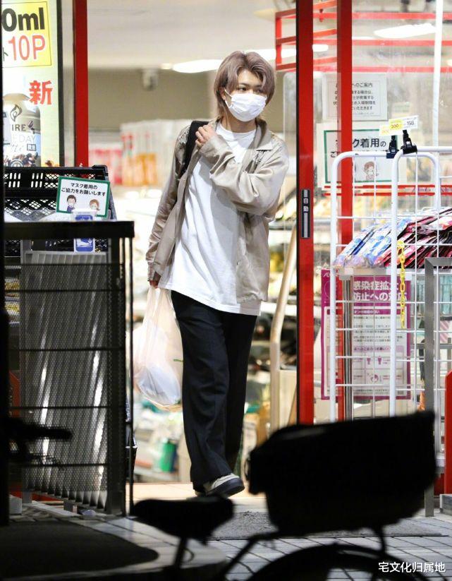 |鬼头明里和“棍之勇者”被文春爆料两人疑似已经半同居