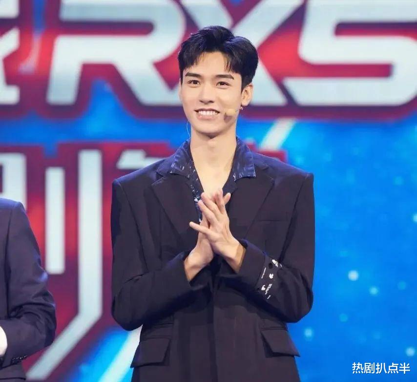 肖战|新四大小生: 肖战人气高，白宇凭演技，许凯资源多，龚俊口碑好