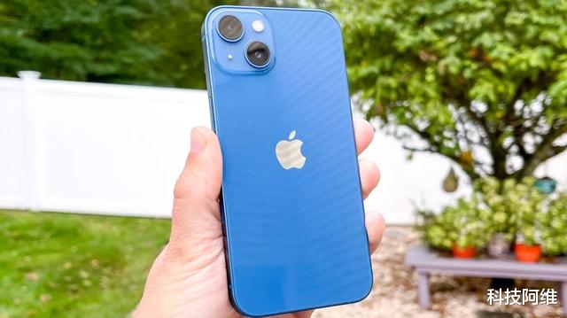iPhone13最新售价确认，最高下跌600元，果粉终于等到了！