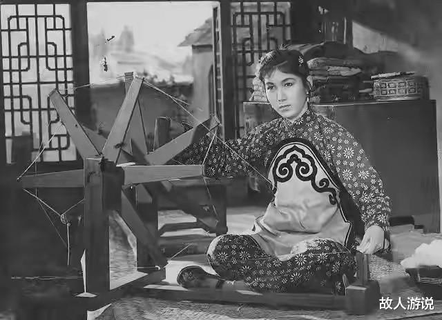 周雨彤|新凤霞和吴祖光：“女追男”的爱情典范，在晚年瘫痪后更见人心