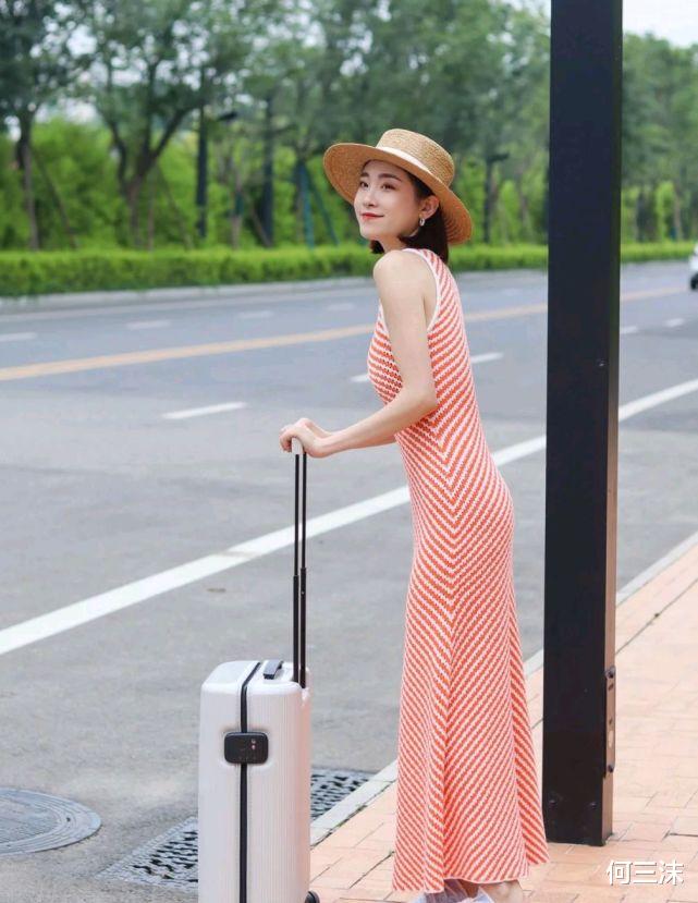何三沫|精致女人怎么能少得了连衣裙穿搭呢？优雅的穿搭风格，会很有气质