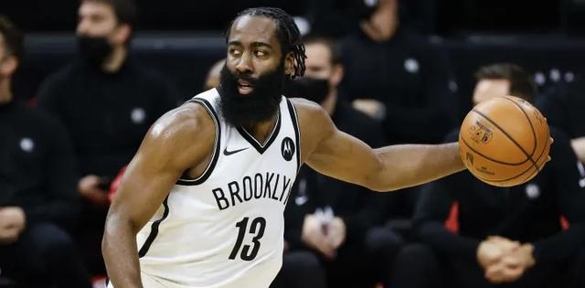 活塞队|哈登欧文轰26+10，带队疯狂追分！哈登攻守兼备！活塞3核36分爆发