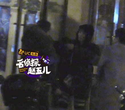 李湘|他俩亲上了?终究是黄晓明错付了……