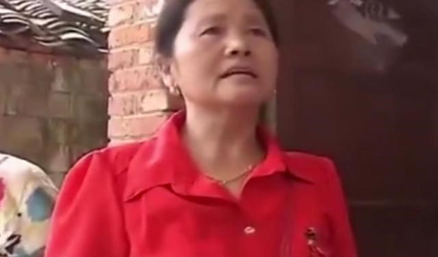 50岁上门女婿养家30年，中风后被妻子赶出家门，妻子：我不养闲人