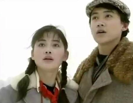 李沁|22岁拿国际影后，31岁离婚后嫁大11岁老公，如今46岁状态绝佳