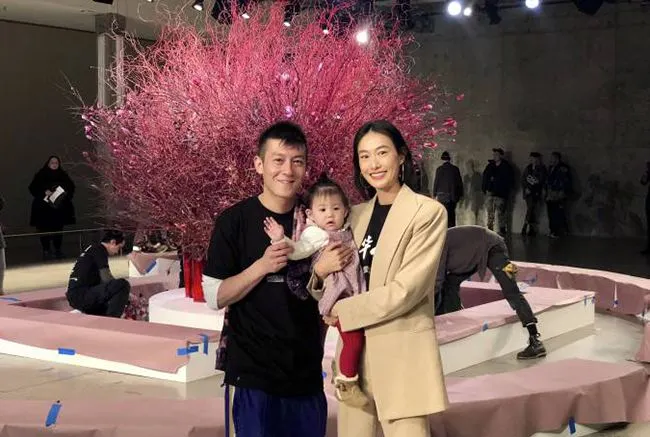 秦舒培|22岁嫁华谊老总，28岁收复情场浪子，如今未婚生女二胎都有了？