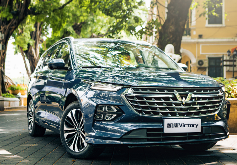 掌上社评 MPV市场迎来“搅局者”,灵活6座布局,车长近4.9米,比H6还廉价