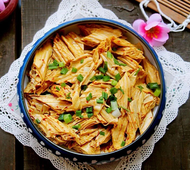 蔬菜|减肥的朋友，尽量少吃这4种食物，看似清淡其实热量很高