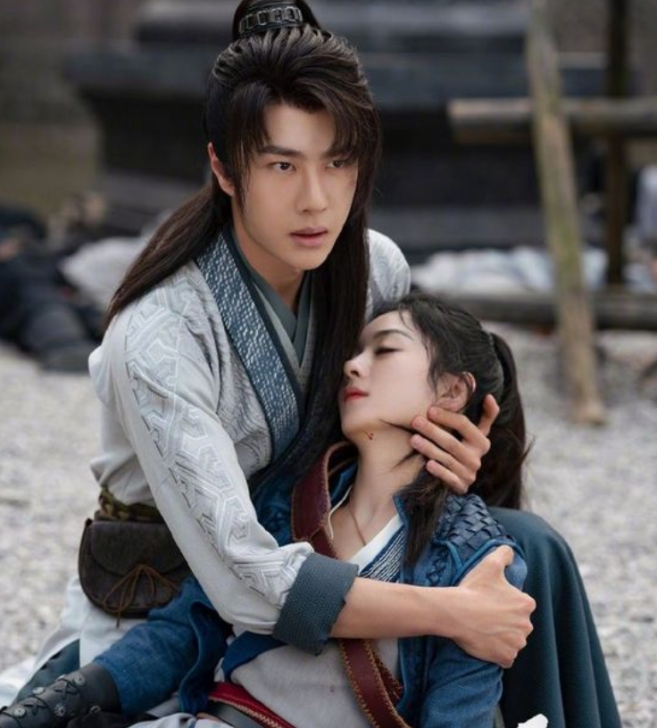 林生斌|赵丽颖&王一博 有翡姐弟剧里剧外的互帮互助， 你们喜欢吗