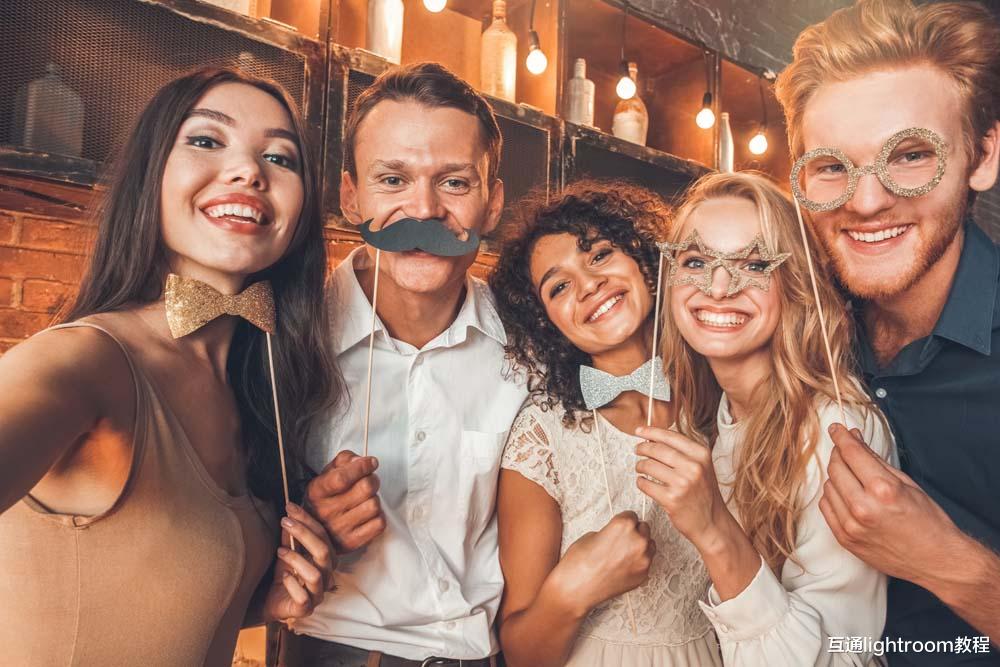 新手摄影师怎样拍好集体照合影，看看这5个创意技巧！