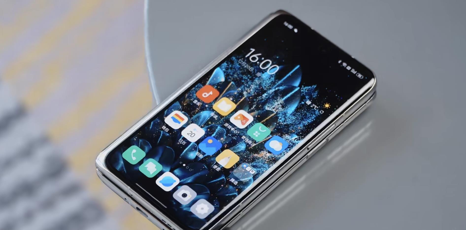 纽约大学|良心之作,7.1英寸+心动价,比华为Mate X2便宜10000多