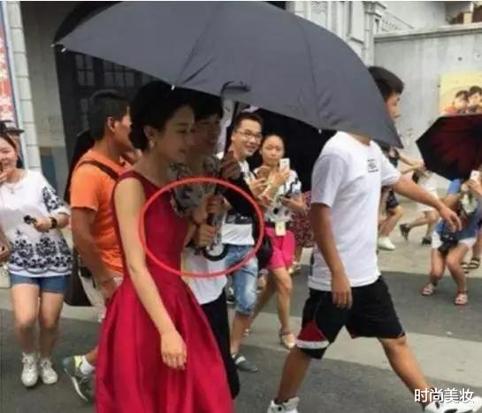 防晒|明星为防晒有多“狂”？温碧霞助理跪着打伞，赵丽颖果然农村出身