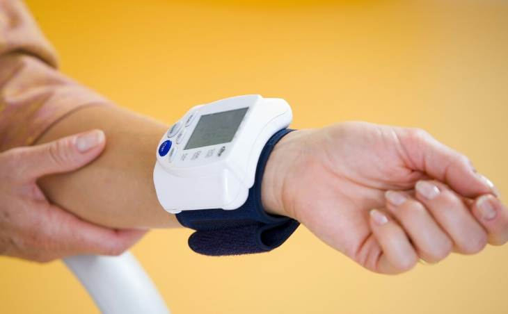 土家九妹 2021“新版血压标准”已公布，男女老少皆适用，不妨自查一下，你的血压或许不高