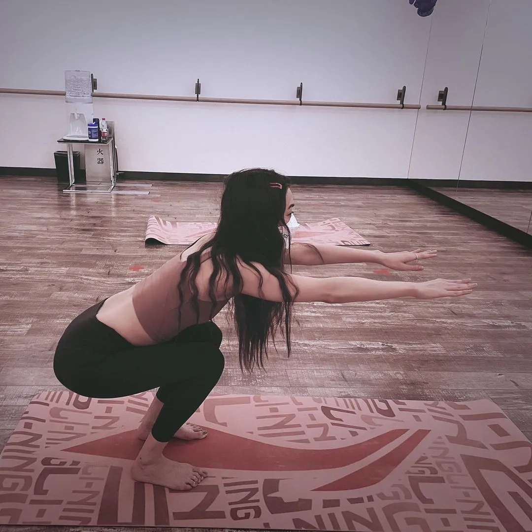 薛凯琪|“港圈最后的少女”消失10年高调复出，艳压内娱小花：不愧是我的童年女神！