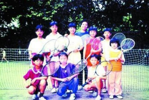 胡歌|38岁胡歌“情定”世界冠军，引网友讨论，她才是真正的人生赢家