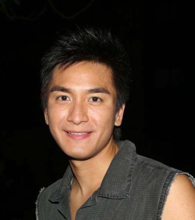 TVB|11位TVB男演员颜值大赏，凸嘴、脸长、皱纹多，不帅也能当男主