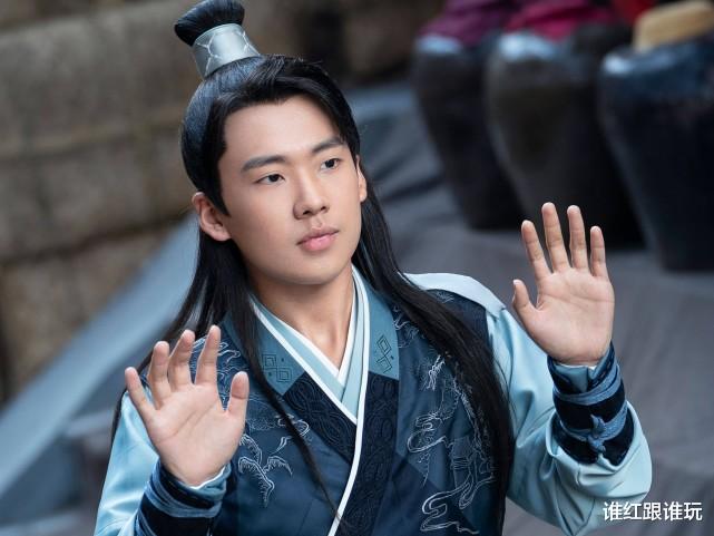 赘婿|因拍绑架戏，宋轶被男演员舔耳朵！《赘婿》导演和编剧被吐槽猥琐