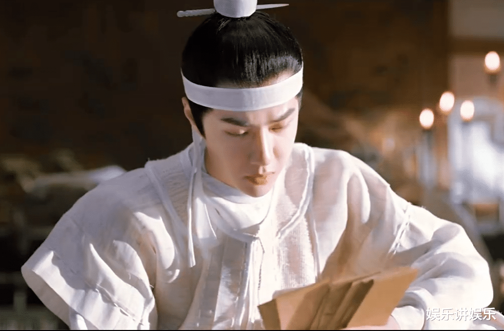 鹿晗|工作室发广告,粉丝却是催正主出现,是让人牵肠挂肚的王一博了!