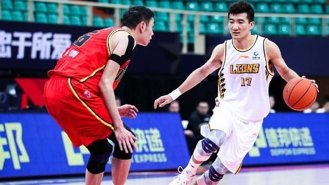 陪你慢慢变老 35+15+14！CBA双少齐爆发，你们才是广东劲敌，第一内线12中8太狠
