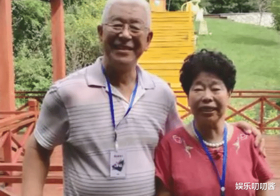 张洪杰|76岁老戏骨在三亚捡垃圾，自爆儿女啃老不敢老，一家10口全靠他养