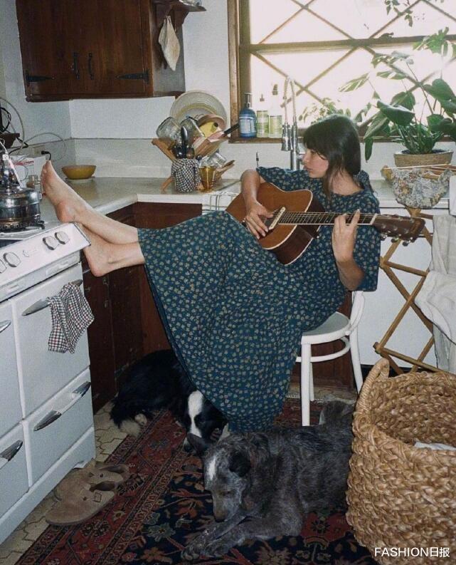 FASHION日报|法式之性感大女人Alyssa Miller 复古慵懒的日常记录