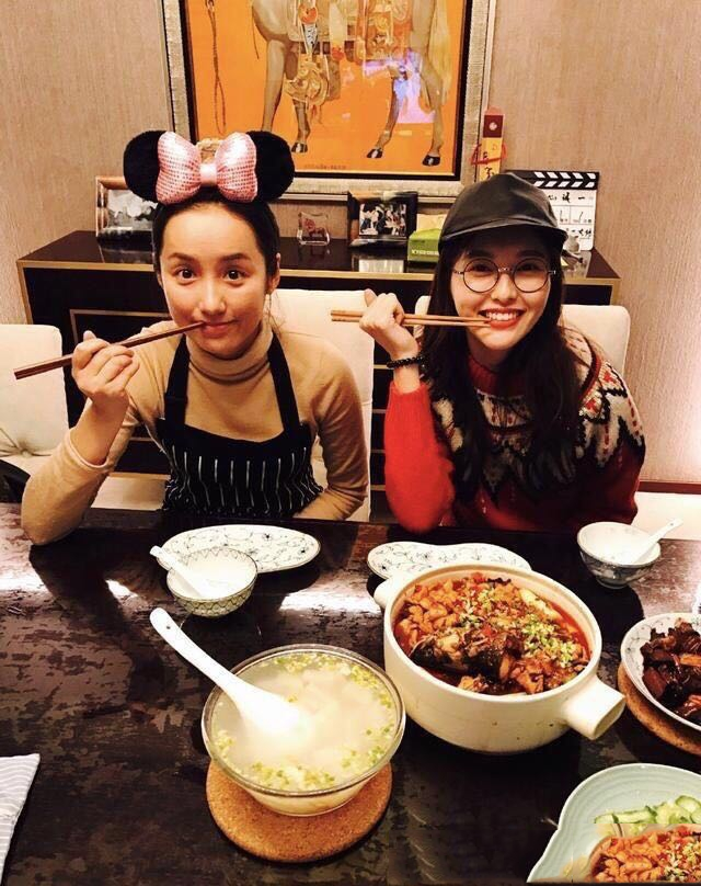 十万个家居为什么|晒晒钱泳辰和吕一的家，院子用竹子做围墙，住在里面仿佛隐世避居