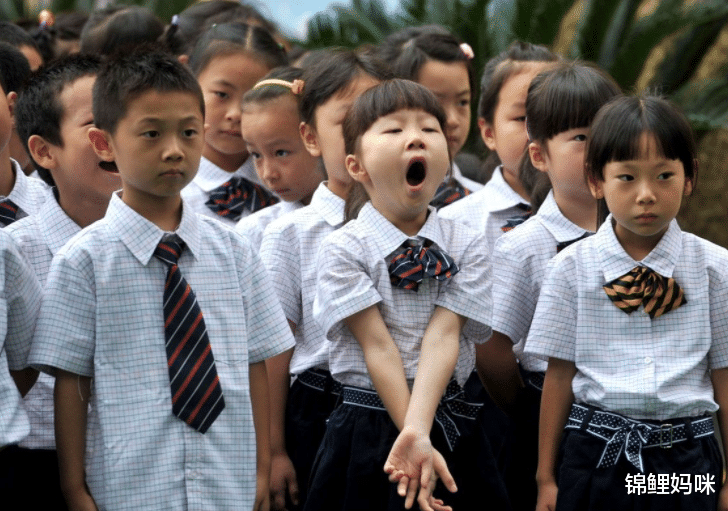 锦鲤妈咪|孩子第一次入学，有许多“小心思”不愿明说，家长需了解娃的内心