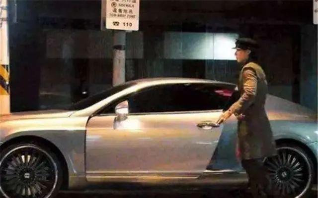 棉妈育儿经|20年后F4现状:有人一年没收入、有人豪宅变废墟、有人成商业大佬