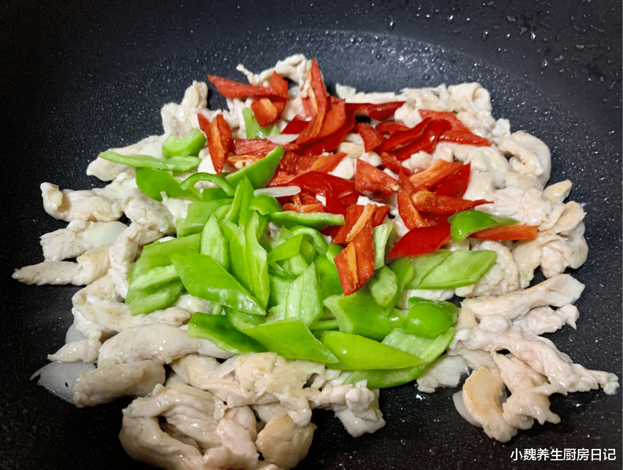 鸡胸肉|8月，遇见这肉别手软，才5块钱一斤，营养极高，健身教练最爱