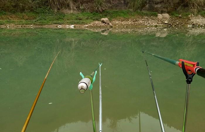 |冬季钓鱼,别再“人找鱼”,下点猛料鱼儿乖乖“报道”