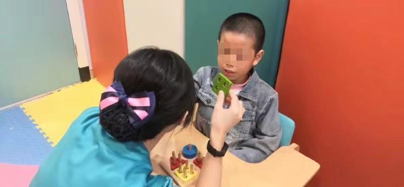 粤儿悦康 天使科普:孩子注意力不集中是缺少什么,该怎么办?