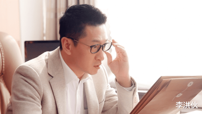 周杰|49岁周杰近况曝光,不仅坐拥千亩农田,还有个漂亮的女朋友