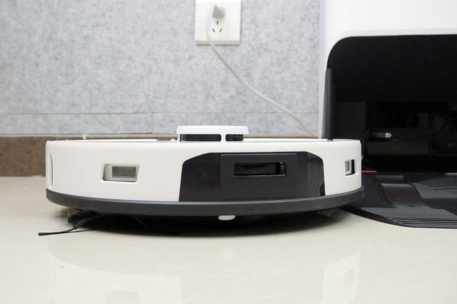 地板无尘更舒适，石头扫拖机器人G10带来清扫新体验