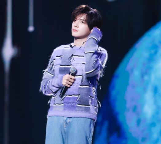 奶球妈咪聊|吕方、翟潇闻《弯弯的月亮》愉悦好听，大张伟、汪苏泷剑走偏锋！