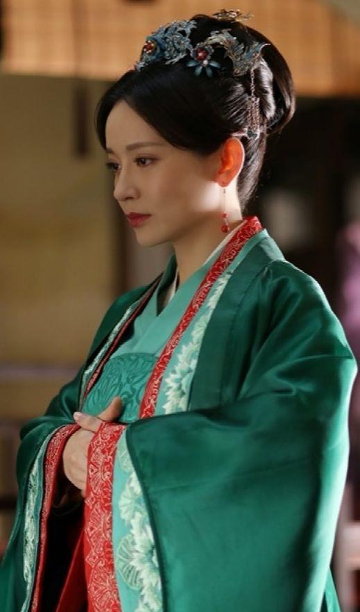 盛墨兰|《知否》的墨兰：为什么拼尽所有力气，还是没有过上想要的生活？