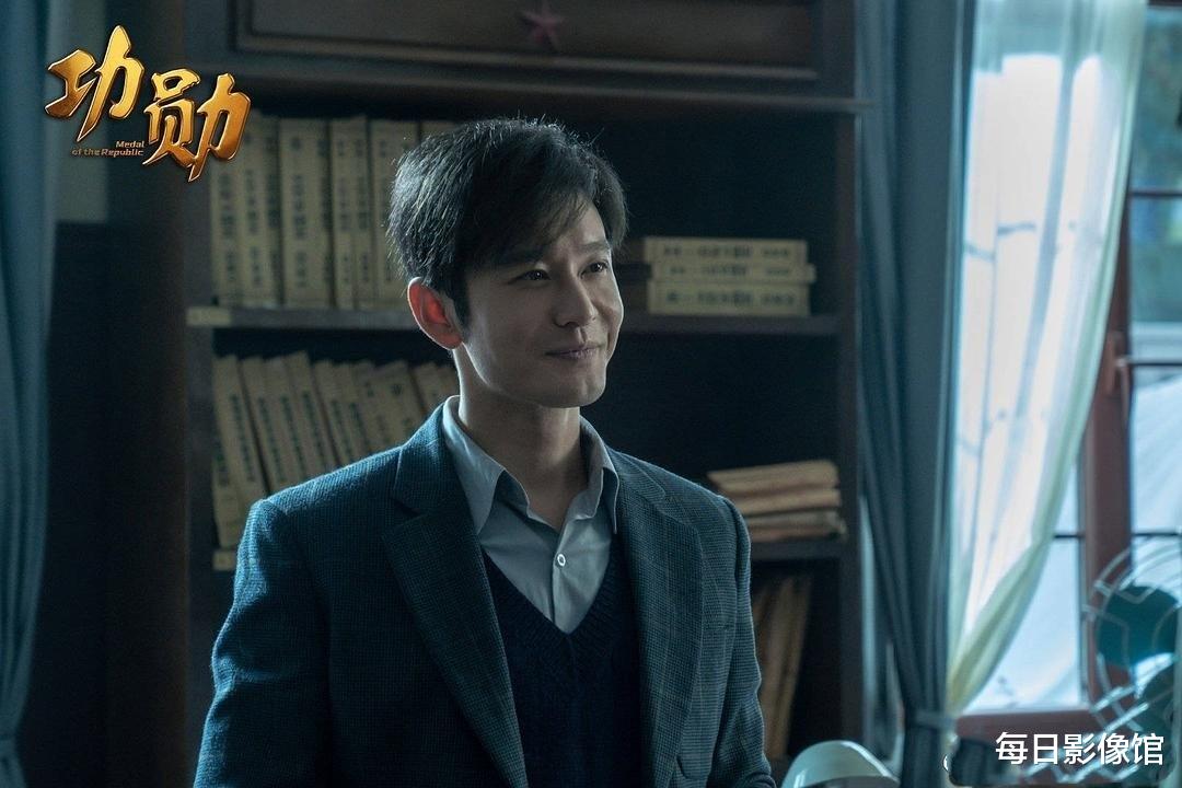 功勋|《功勋》之后，这位“非主流”女演员的复出，打了多少人的脸？