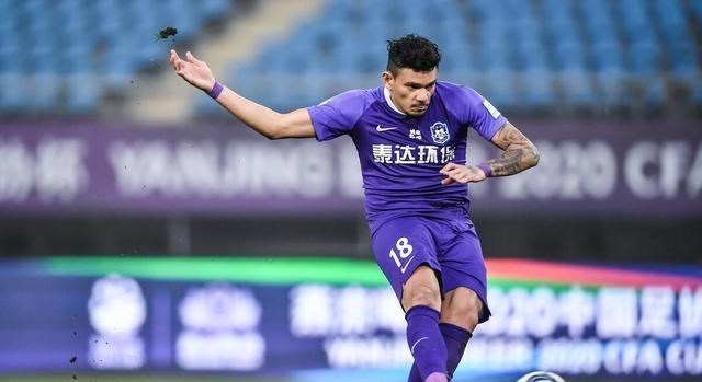 克里斯·波什|泰山隊還要撈兩條大魚，外援高中鋒+國腳后衛，有望自由身加盟