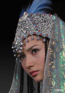 赵本山|8版香妃，两眼脉脉含情会说话，谁撑起“异域第一美”，谁在拉胯