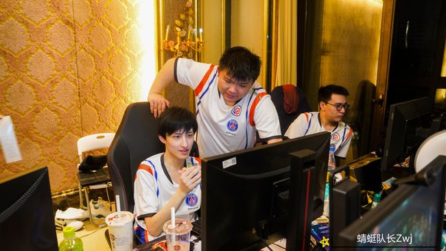 LGD|Dota2:拒绝者赛前神预言,引圈内玩家热议:他会后悔吗?