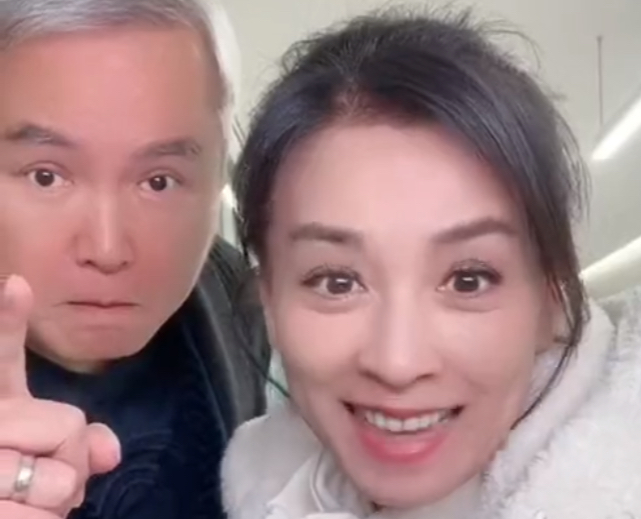 张庭|张庭夫妻百元化妆品成本仅4元？我们与上当的距离有多远