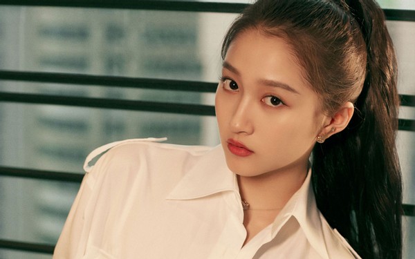 关晓彤|贾玲为何选择张小斐当女主？关晓彤都吃醋了：玲姐为啥不找我？