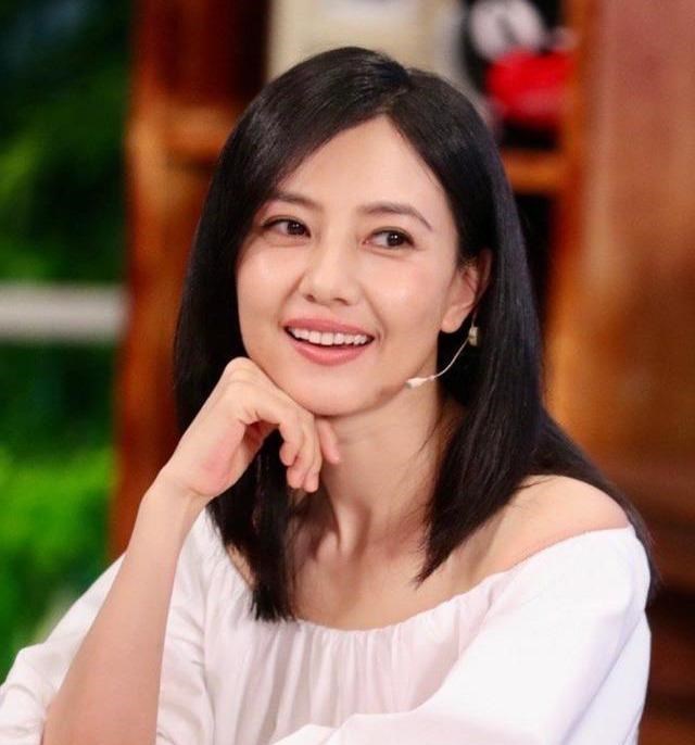 高圆圆|高圆圆再次因戏生情，和小5岁的赵又廷谈起了恋爱，最终修成正果