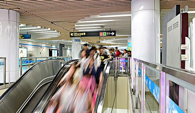 小超侃事|老物件备受追捧，不少“破玩意”回收价翻番，家里有的或能发笔财