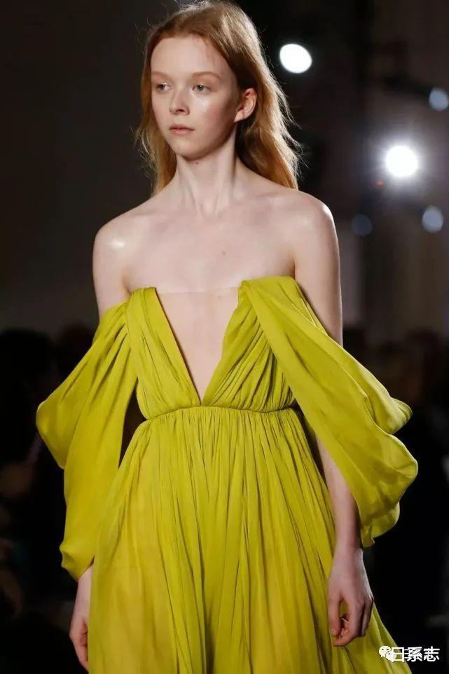 日系志|肚子肉肉的人,买夏装要选对“4个元素+1个版型”