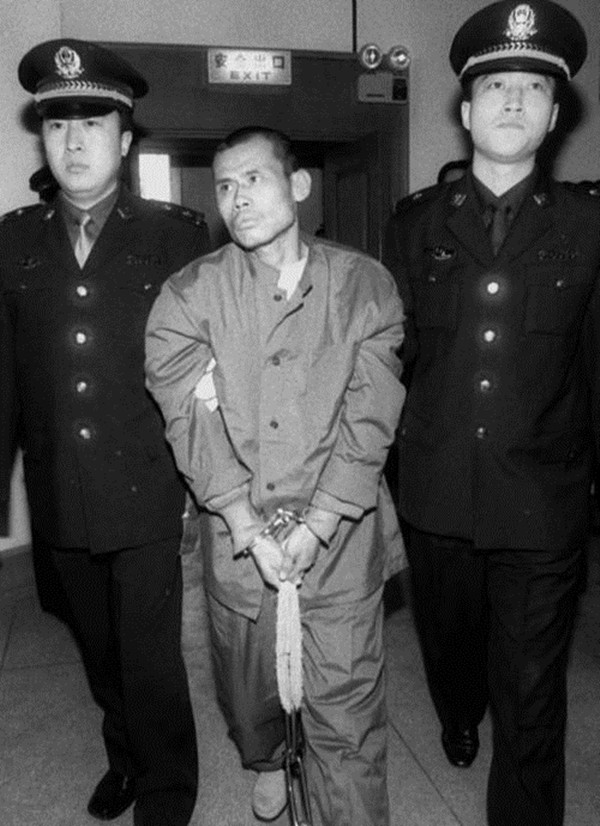 导师疯了 “黑车杀人狂”张友添伏法记：脾气暴戾虐杀十人，包括第三任妻子