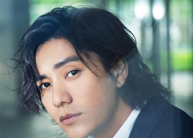 杨超越|演员公会发布2021内地线星榜，张译，张嘉译是二线，杨超越是一线