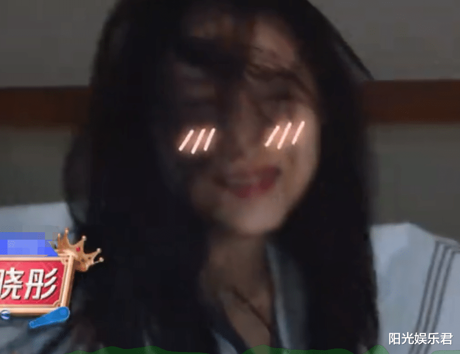 关晓彤|关晓彤素颜起床照火了，细看她的脸部状态，难怪鹿晗对她用情至深